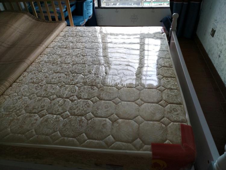 床墊塑料膜要不要撕？真相原來(lái)是這樣！